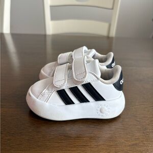 Adidas Grand Court 2.0 Infant Bubble Sneakers